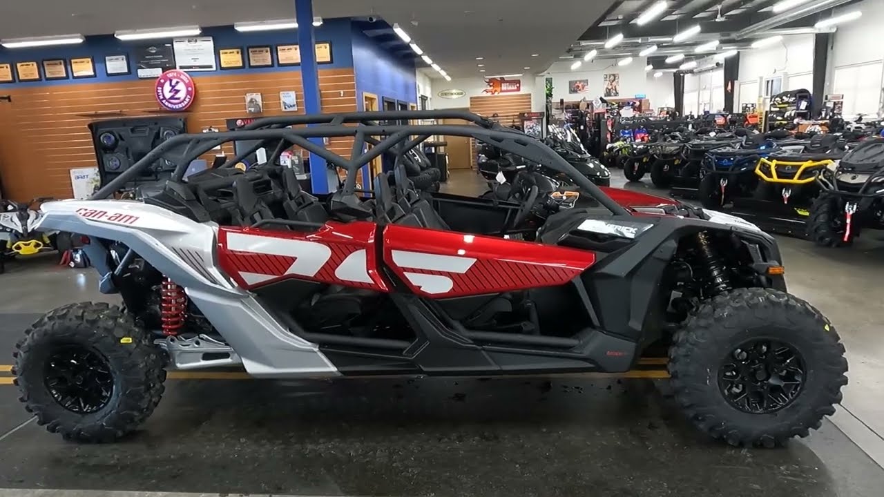 2024 Can-Am® Maverick X3 MAX DS Turbo RR Fiery Red & Hyper Silver