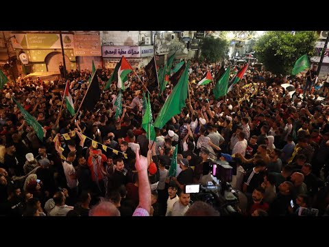 احتفالات فلسطينية مع بدء وقف إطلاق النار في الحرب الإسرائيلية على غزة