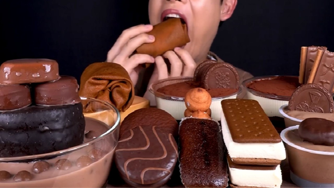 ASMR MUKBANG Chocolate Cake, Ice Cream & Cookies