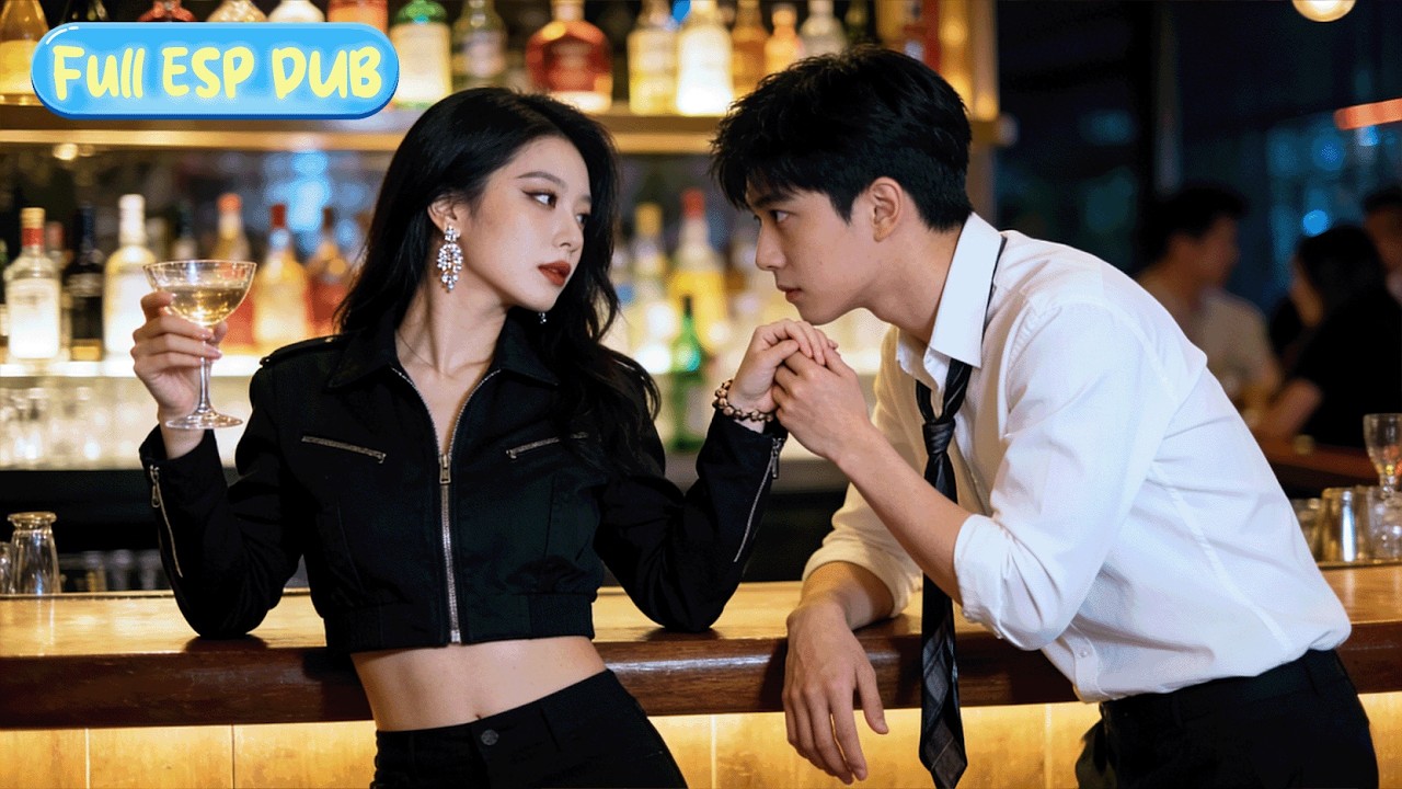 ELLA ERA SU PÁJARO DORADO… Y ÉL, SU CAZADOR SILENCIOSO. 🌃💘 Una noche lo cambió todo...