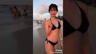 Gái Xinh Show Hàng