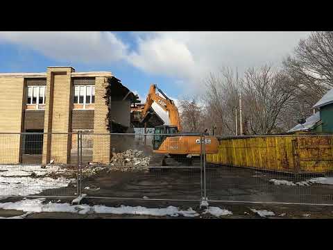 GX010859 The Demolition of St John High School 1/24/2023