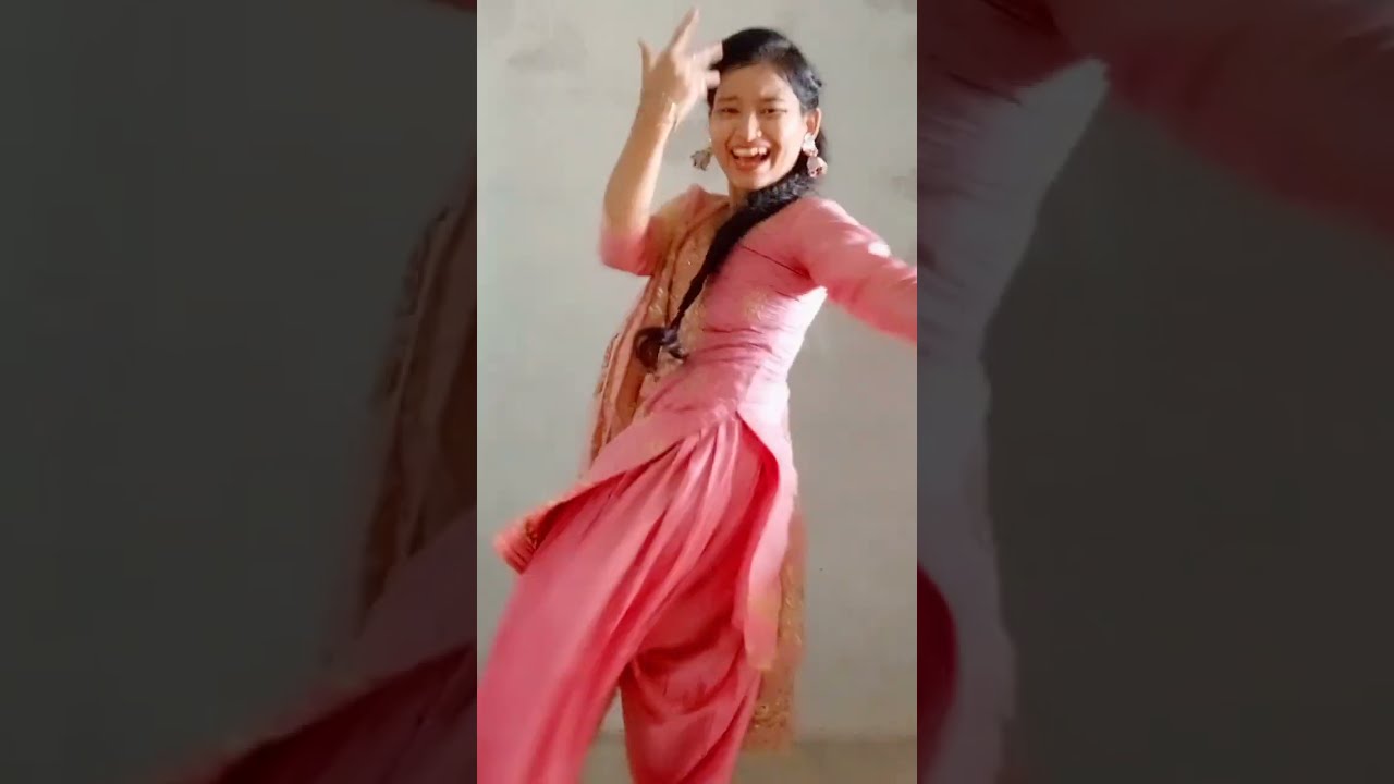 Kya Gazab Ka Dance Kiya Ladki Ne...❤️🥰  Kamal He Kar Diya