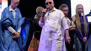 Salif Keita: The Golden Voice of Africa (English)