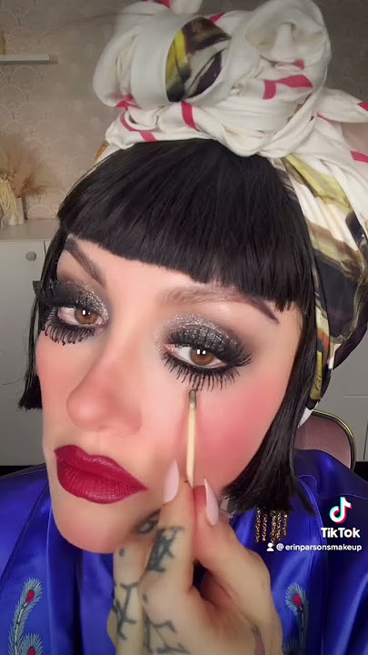 1920’s Beaded Lashes with 🕯️ #mascara #falselashes