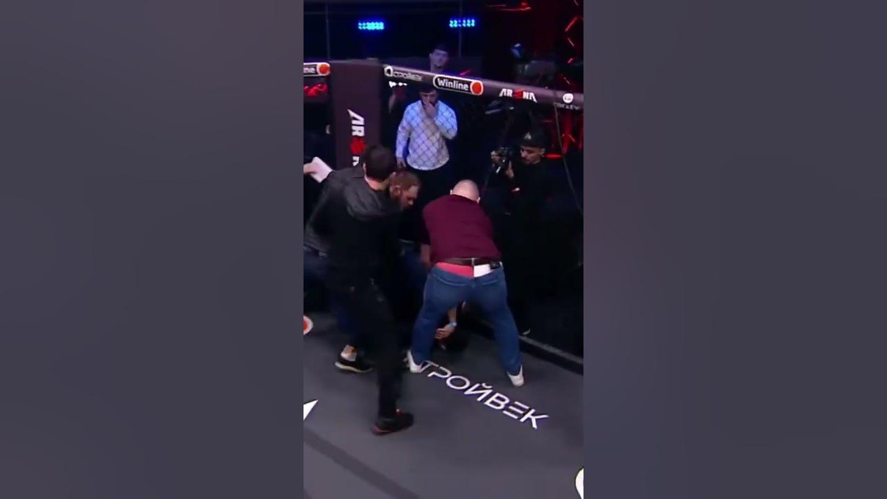 Драка 2020. Драка 2020. Английские фанаты на евро 2020. Драка 2020. Драка 2020.