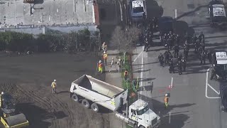 Police move people out of People's Park in Berkeley, block access