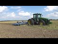 John Deere 8310R испытывает новый дискатор Farmet Softer 8