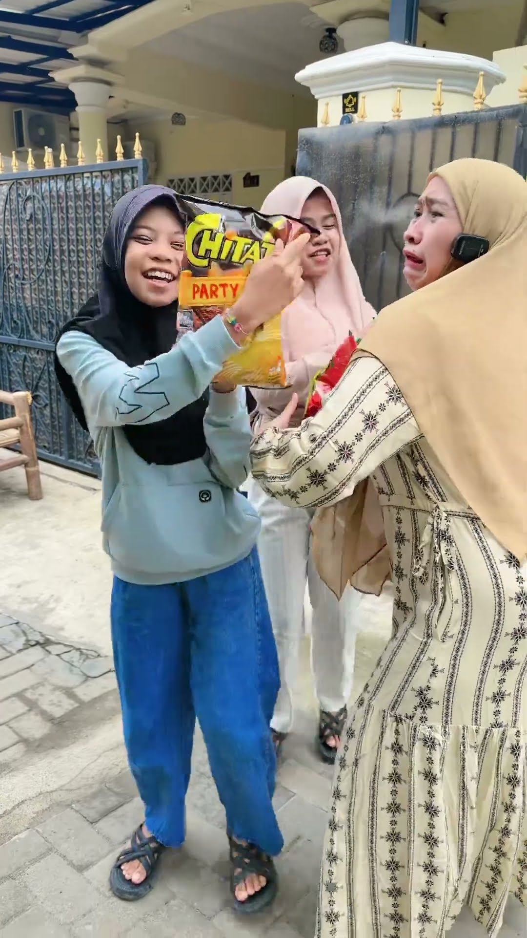 POV : MAMAH BARU PULANG BAWA JAJANAN LANGSUNG DI SERBU ANAK ?