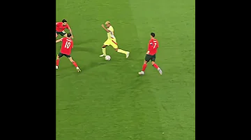 كريستيانو ضد لامين يامال Cristianoronaldo Lamineyamal كريستيانو كريستيانو رونالدو يامال 