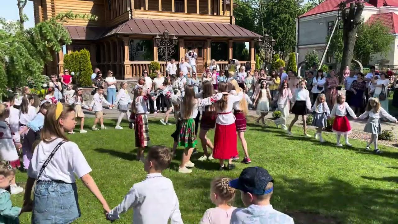 Великодні гаївки у Володимирі, храм Віри, Надії, Любові та матері їх Софії