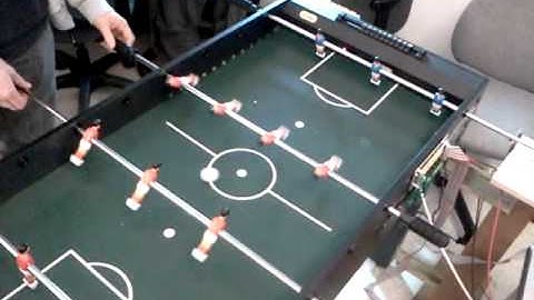 Automated foosball table