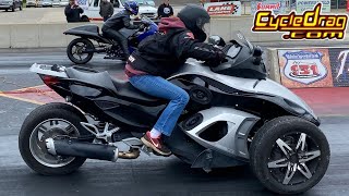 FAST FEMALE on Can Am Spyder STUNS Hayabusa