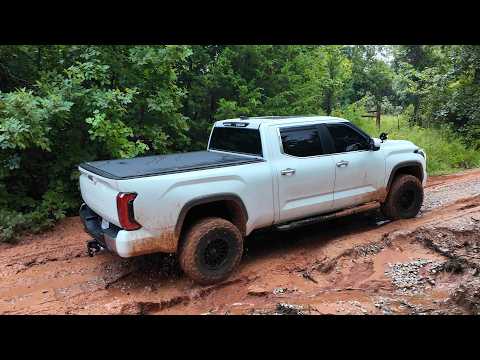 NON-HYBRID Toyota Tundra Actual Owner's Review | Truck Central