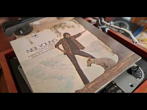 Neil Young With Crazy Horse Everybody Knows This Is Nowhere 1969