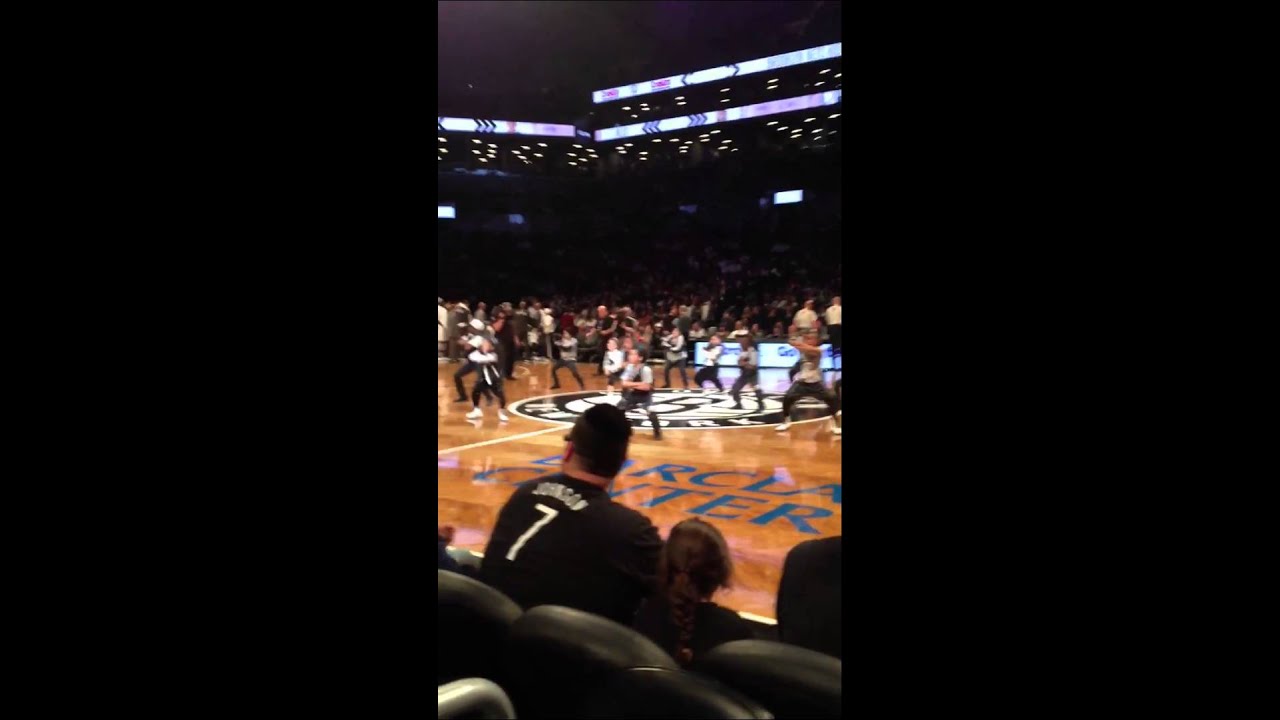 Brooklyn nets kid dancers