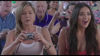 Mother's Day Shay Mitchell, Jennifer Aniston Scenes