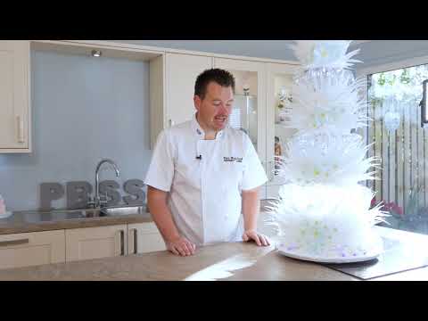 learn-how-to-make-a-giant-bauble-wedding-cake