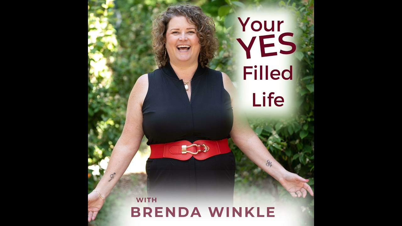 Ready to Outgrow the Version of You That’s Keeping You Small? ✨ 4 Identity Shifts for Women Who W...