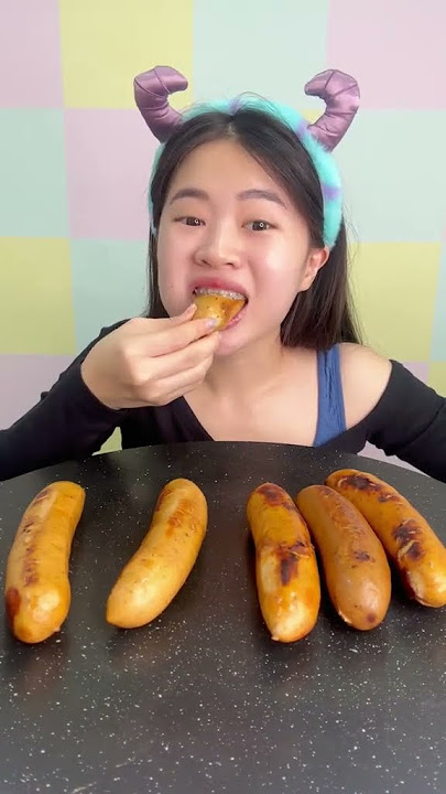 THAILAND SAUSAGE GOES VIRAL‼️SPULPS INTO EYES⁉️😭😱