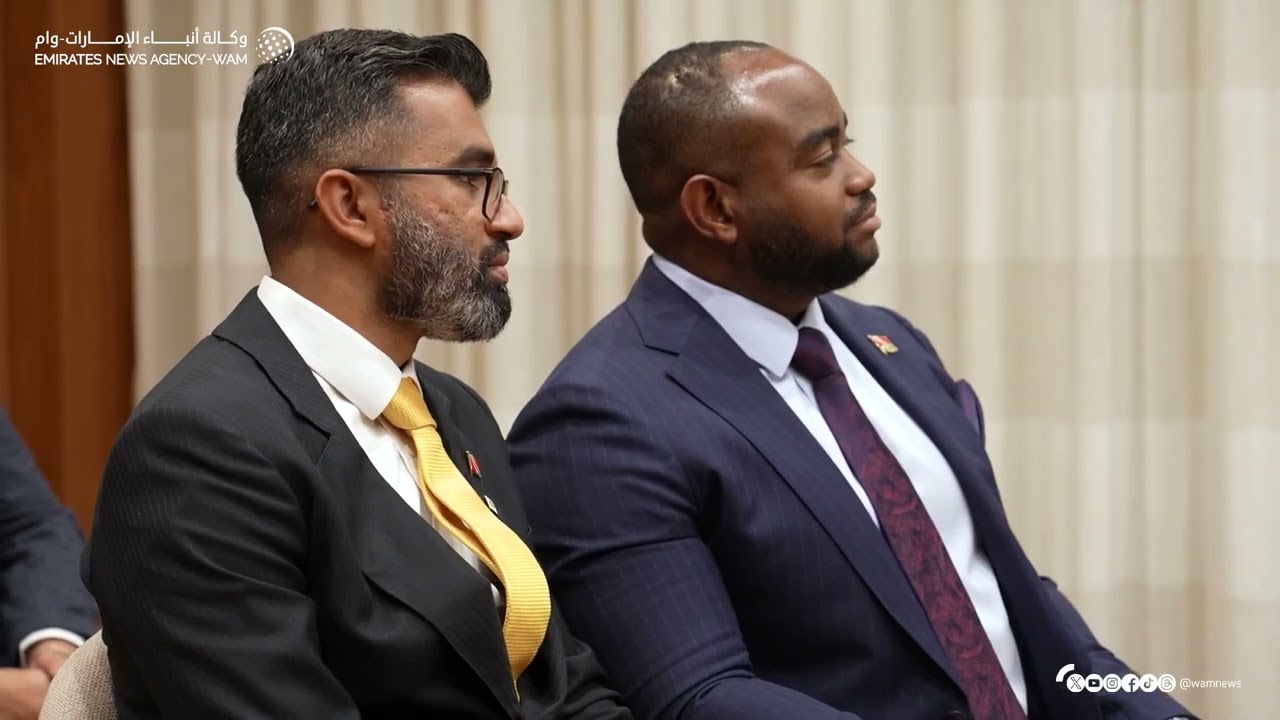 عبدالله بن زايد يلتقي رئيسة وزراء ترينيداد وتوباغو في نيويورك