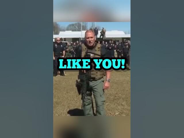 Sheriff Threatens Violent Gang Leader 😳