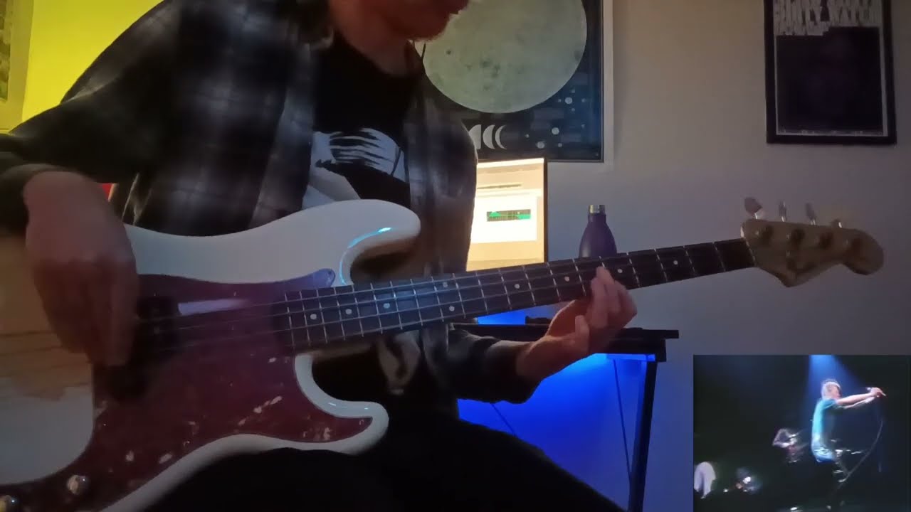 David Bowie - Blackout (live) - BASS COVER