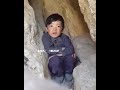 МАН БА ХОТИРИ АХМАД МАСЪУД АЗ АФГОНИСТОН НАХОХАМ БАРОМАД کودکان 6 ساله با یک بنای تاریخی به مسعود 