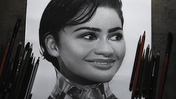 How to Draw and Shade Smooth Realistic Portrait Skin Tones with Graphite and Charcoal Pencil