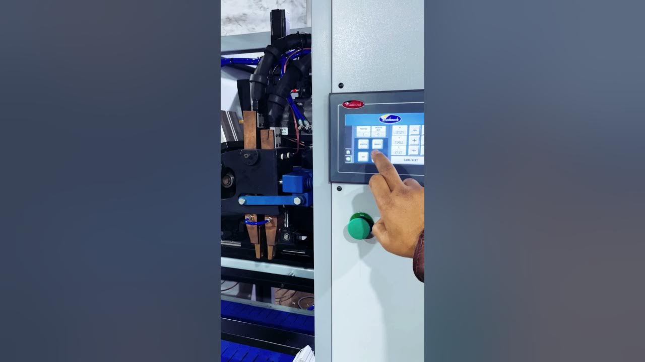 Fully automatic batteries intercell welding machine for automotive and