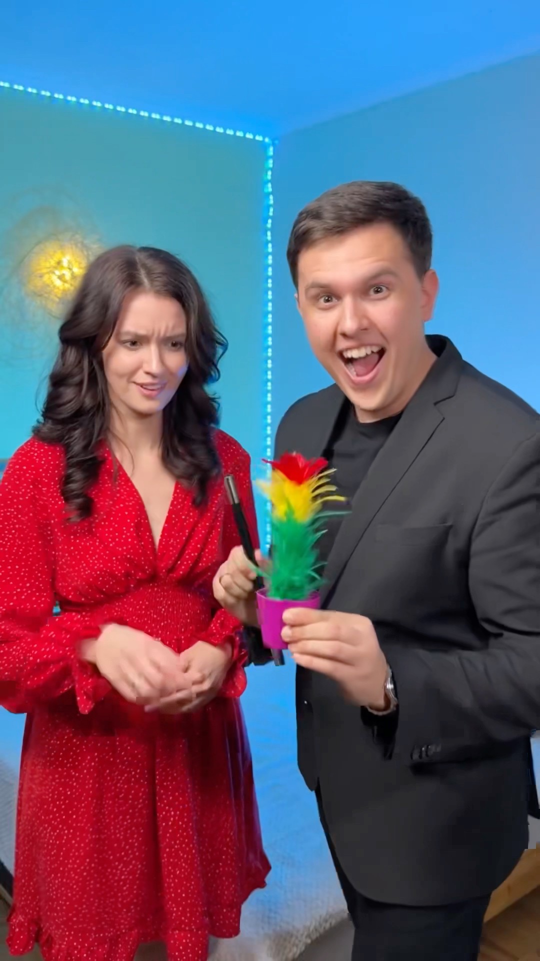 Она раскрывает мои фокусы… #shorts