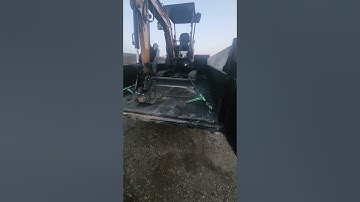 Loading the Mini Excavator in the dump trailer. #sany #dumptrailer #miniexcavator #smallbusiness