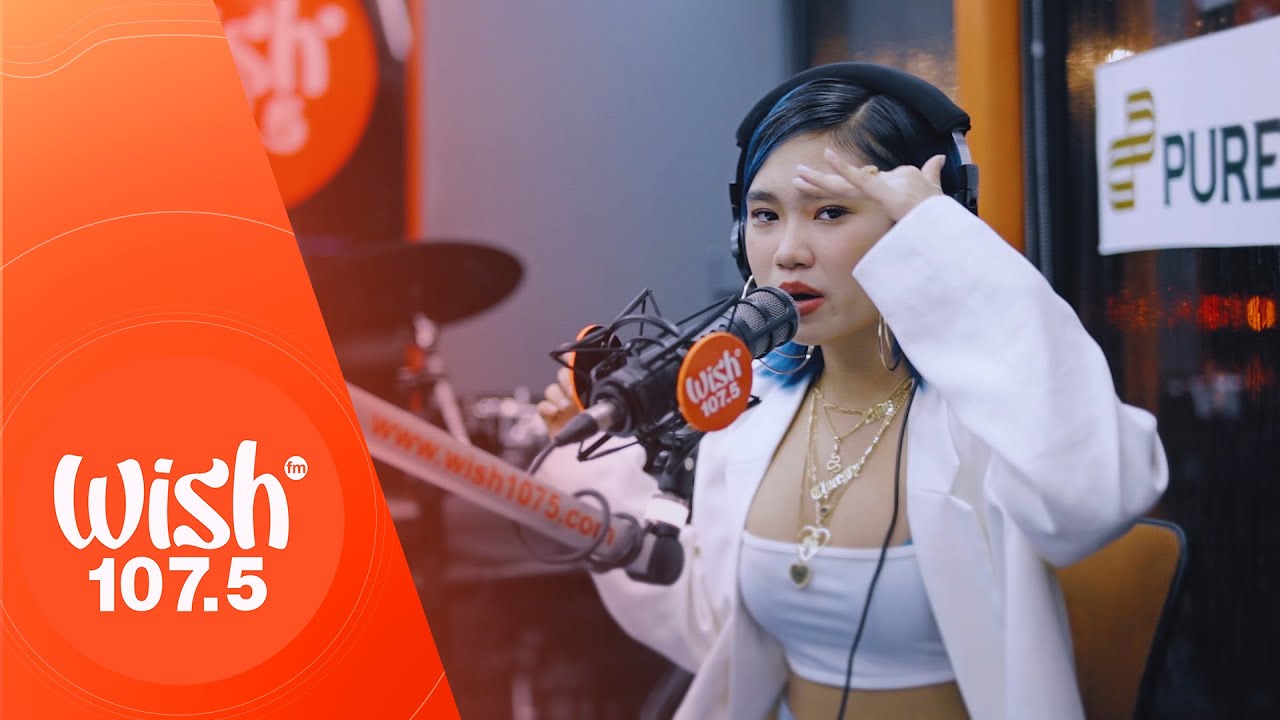 ⁣Alex Bruce performs “Dime Girls” LIVE on Wish 107.5 Bus