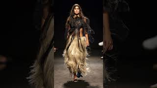 Alexandra Sousa x New Blood | Lisbon Fashion Week | PEIX - Fragmentado #fashionmusic #musiclicensing