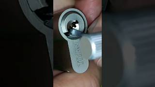 DOM TITAN lock picking