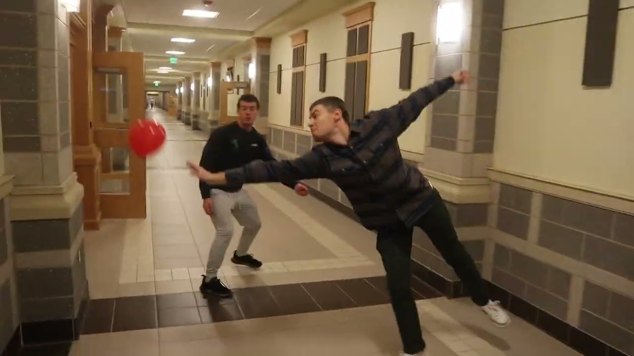 Keep Up the Balloon!