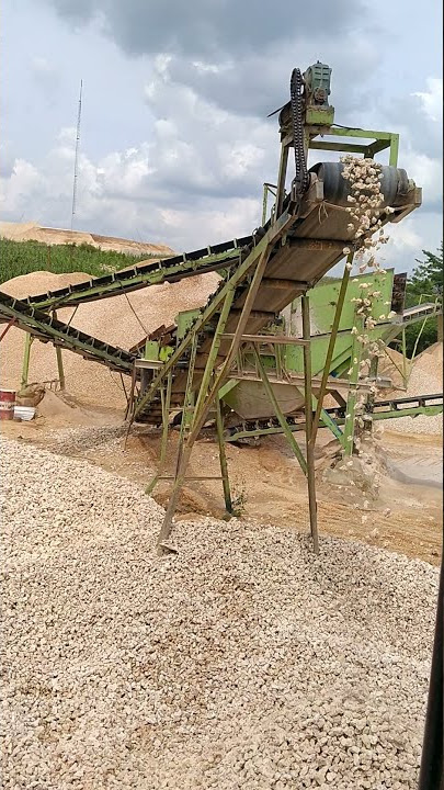 operator excavator crusher#shorts #storywaoperatorexcavator
