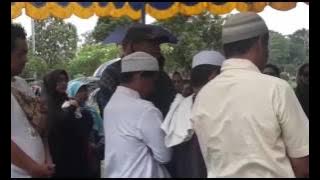 'heboh' isak tangis istri pahinggar indrawan yang gantung diri secara live di fb