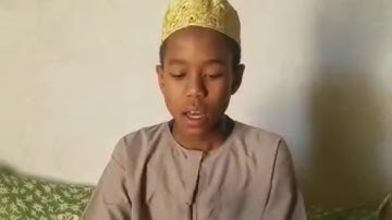 المشارك  السمو ني محمد أمين من بأرفود في مسابقة تجويد القرآن الكريم