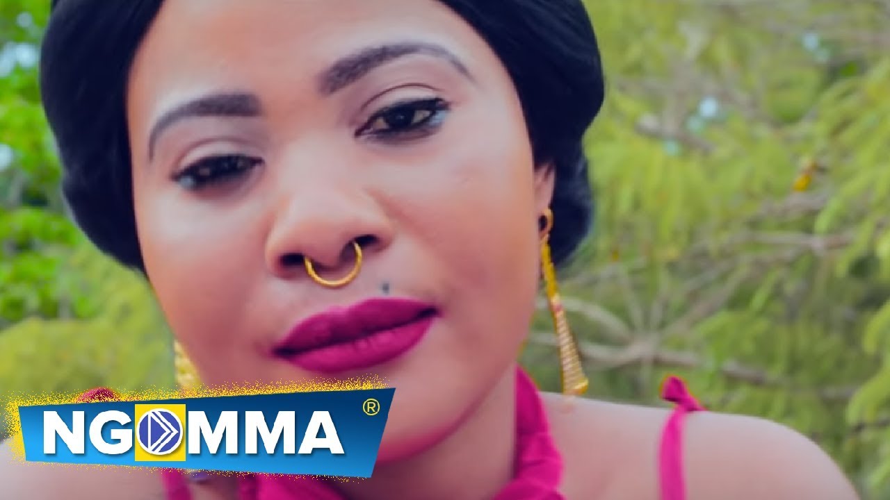 Davil X Amber Rutty - Kandili (Nuru) [Official Video Music] - YouTube