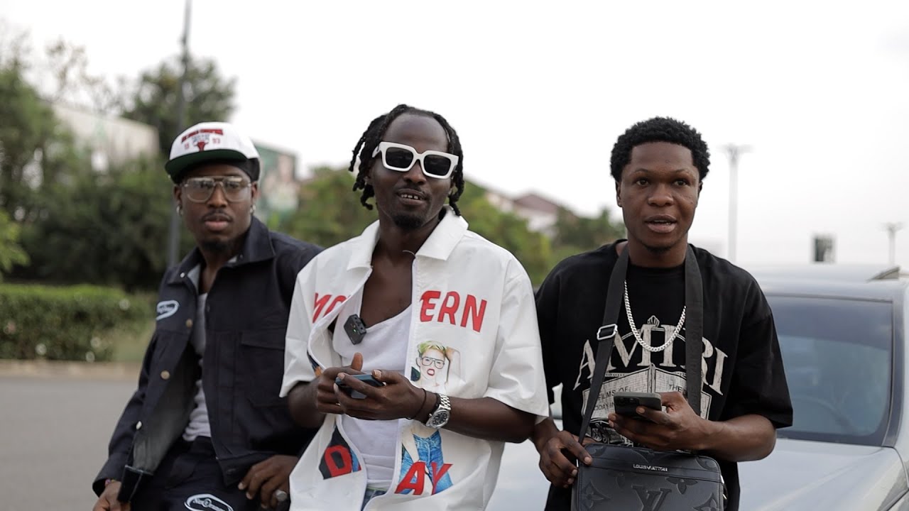 Youth god & Spele went to Kumasi City Mall for Some shopping.( Akatafoc Wo Around)