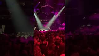 Mark Forster - Stagewechsel durchs Publikum (Zürich 5.4.2019) Liebe Tour