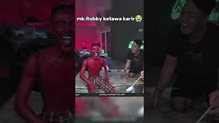 setan nya ketawa karir😭🤣🤣