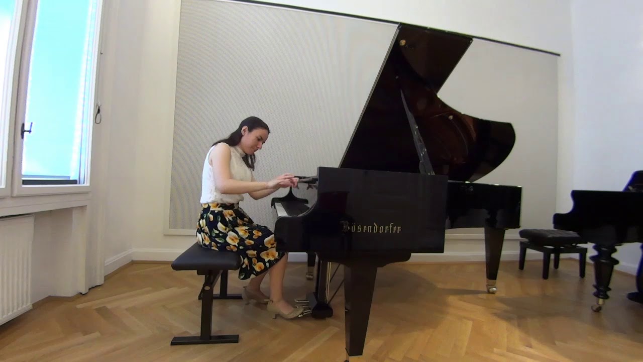 Adela Liculescu plays Liszt - Transcendental Etude no 5  Feux follets