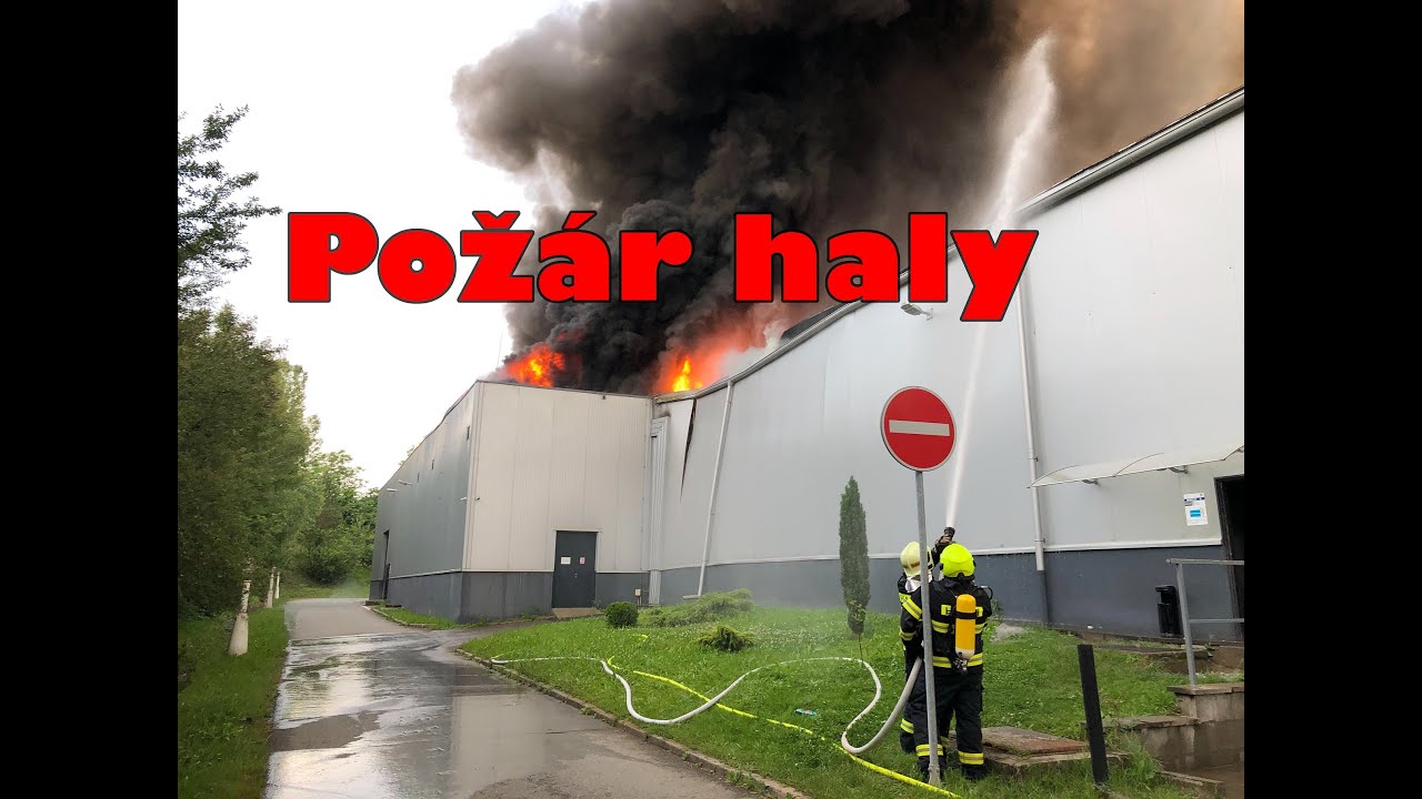 Požár haly