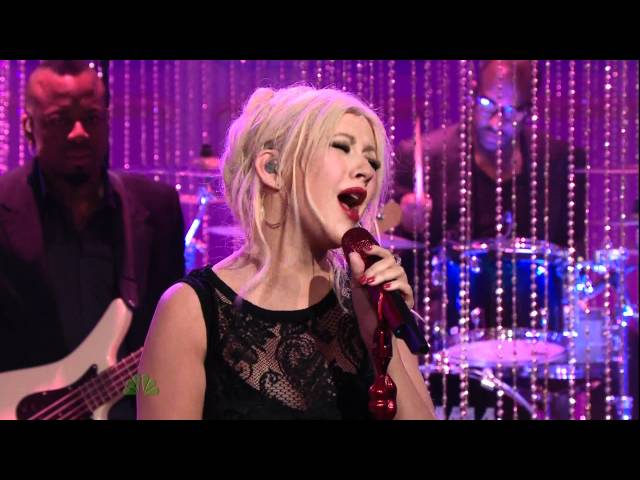 Christina Aguilera - Bound To You - 11.17.10 (Tonight Show With Jay Leno) - VideoMan.mpg class=