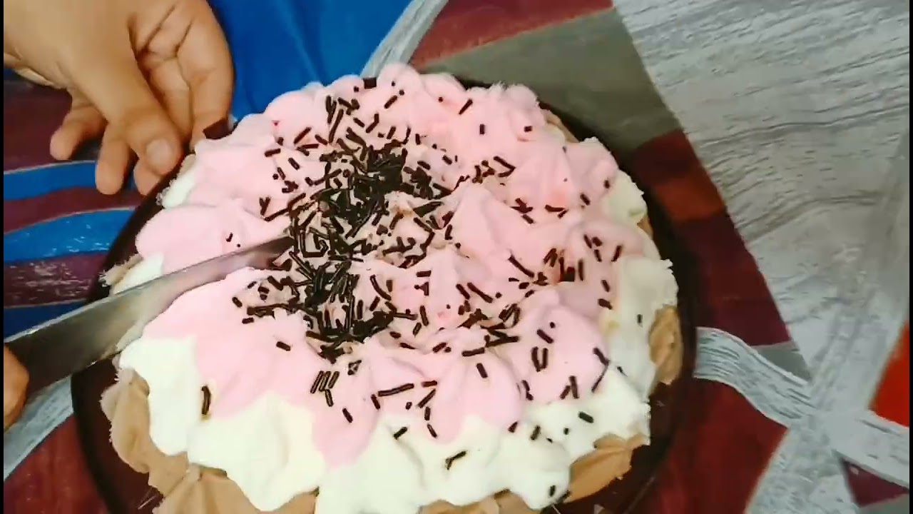 Amul Neapolitan icecream Cake  RS 400 amulicecream cake