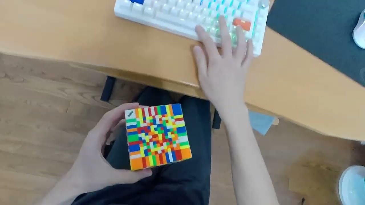 14x14 UWR Solve 19:46.141