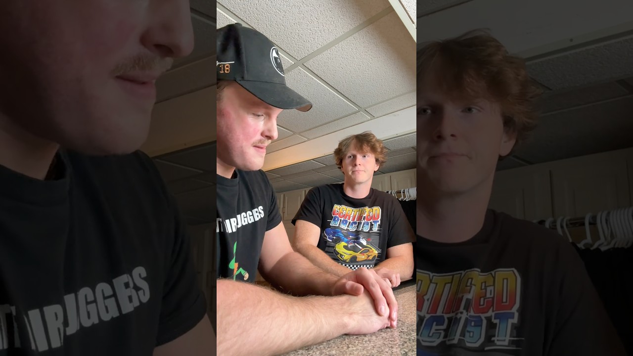 У каждого свои причины🤷🏼‍♂️ Наши футболки продаются, ссылка в профиле.