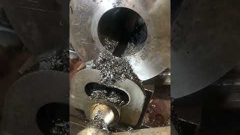 Keyway cutting in a shaper